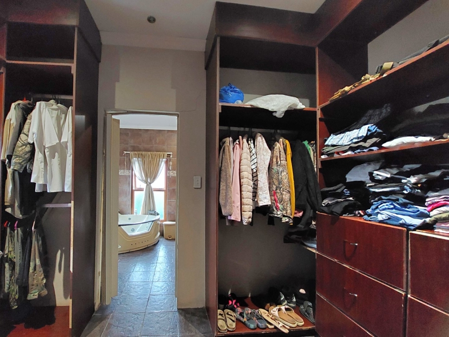 6 Bedroom Property for Sale in Brits North West